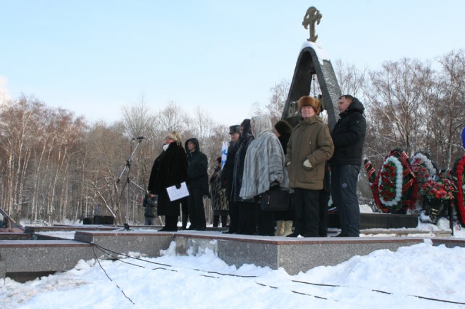 митинг в Лобне у Звонницы 