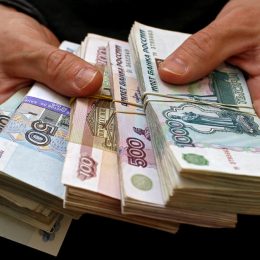 Статистика: работники средних и крупных предприятий Лобни зарабатывают более 117 тысяч рублей в месяц
