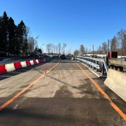 На Лобненском шоссе начали строить левую сторону моста через Мещериху