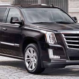 Внедорожник Cadillac Escalade в «Автоцентр Сити»: классический «американец» в России