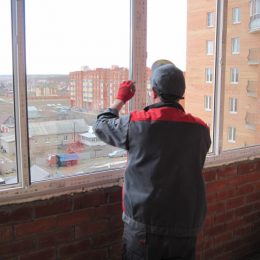 Почти во всех школах Лобни летом заменят окна