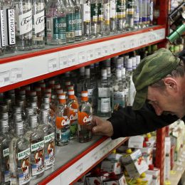 Москва и Московская область — основные покупатели крепкого алкоголя