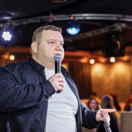 Первая игра-квиз от чемпионов КВН «Че, Самый Умный?» пройдет в Москве