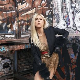 Ангелина Вангор стала украшением январского номера Harper’s Bazaar Vietnam