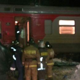 На Савеловском направлении электричка протаранила грузовик