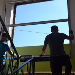 В Лобне стартовал второй этап по установке пластиковых окон в подъездах (адреса)