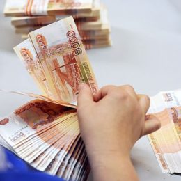 Средняя зарплата по Лобне пробила девяностотысячную отметку