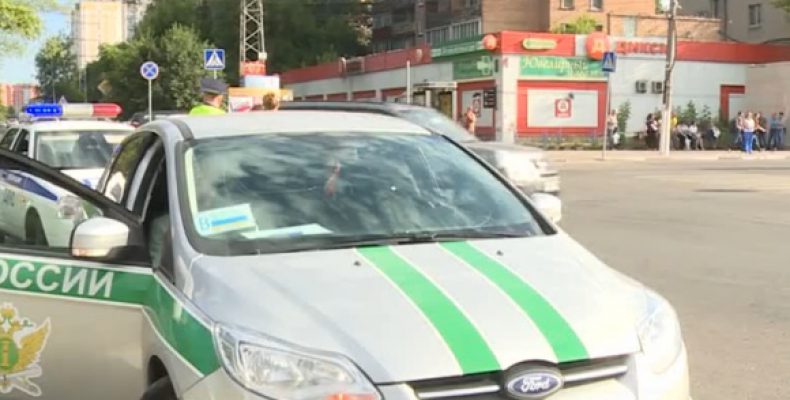 В Лобне проводятся облавы на нелегальных таксистов