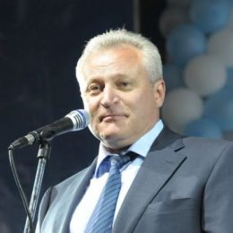 Главу Ленинского района Подмосковья Кошмана ищут по всему интернету и находят в Швейцарии