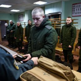 Из Лобни в армию в осенний призыв забреют 80 новобранцев