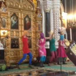 Панк-группа из Лобни Pussy Riot выступила в храме Христа Спасителя