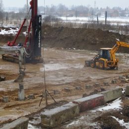 На строительстве Северного обхода Лобни забили 70% свай