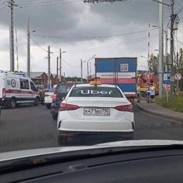 В Лобне столкнулись автобус и тепловоз