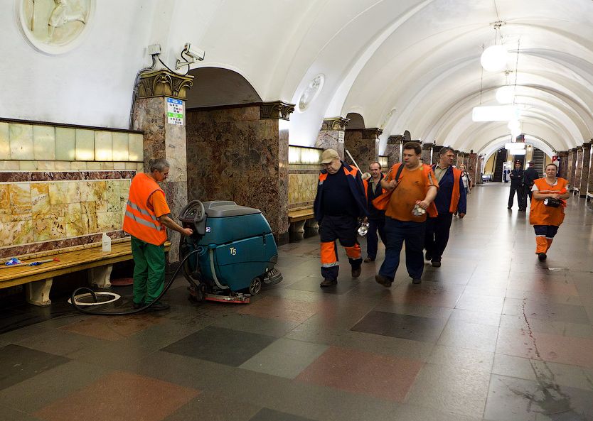 В метро Москвы четыре станции проверят на чистоту