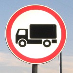 В Лобню на месяц запретят заезжать грузовикам