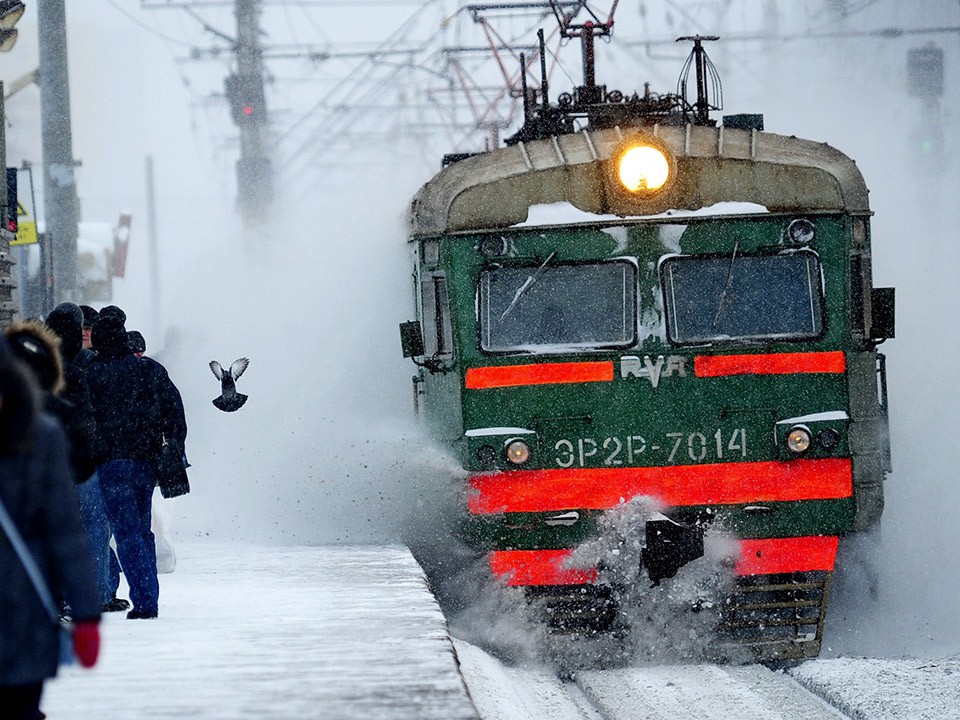 30 января перекроют переезд в районе платформы Луговая