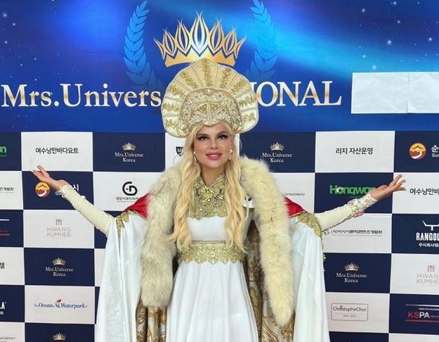 На конкурсе красоты «Миссис Вселенная» в Сеуле россиянка Наталья Денисенко добилась признания жюри